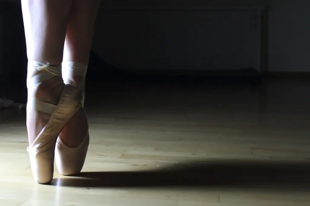 Forefoot Pain assessment at Dr. Abbie Clinics